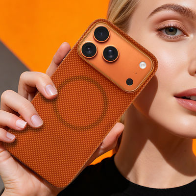 Coque de téléphone mobile en fibre de carbone aramide premium avec cadre en métal pour iPhone 17 Pro Max