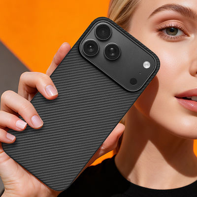 Coque de téléphone mobile personnalisée en fibre de carbone aramide avec cadre métallique pour iPhone 17 Pro Max