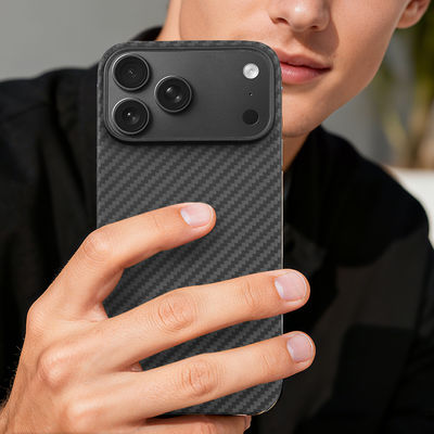Couverture mobile en fibre de carbone aramide pour iPhone 17 Pro Max
