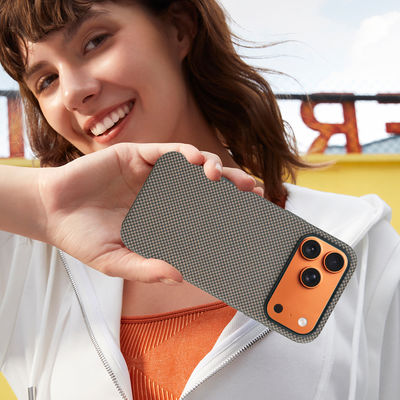 Couverture de téléphone portable en fibre de carbone aramide TPU pour iPhone 17 Pro