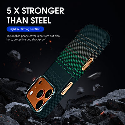 Couleur verte personnalisé motif de couverture mobile en fibre de carbone aramide pour iPhone 17 Pro